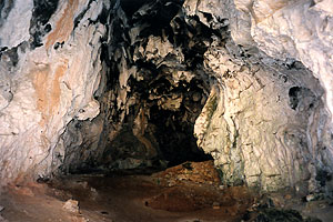 エブー洞窟